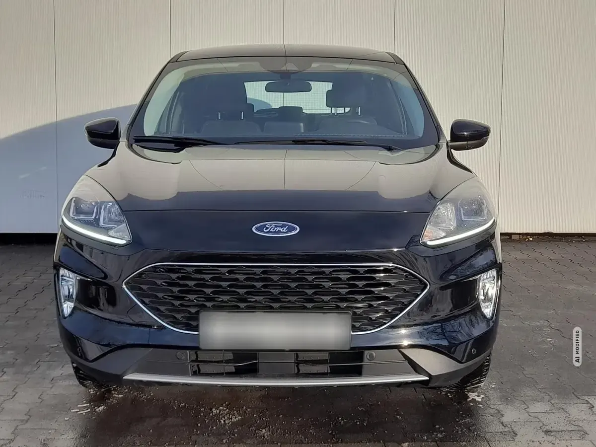 Gebraucht Ford Kuga 151 PS (111 kW) 2024 Metallic SUV