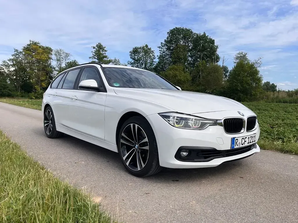 Gebraucht BMW 330 258 PS (189 kW) 2018 Weiß Kombi
