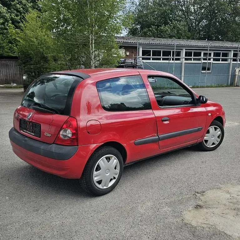 Gebraucht Renault Clio II Campus 58 PS (42 kW) 2005 Rot Limousine