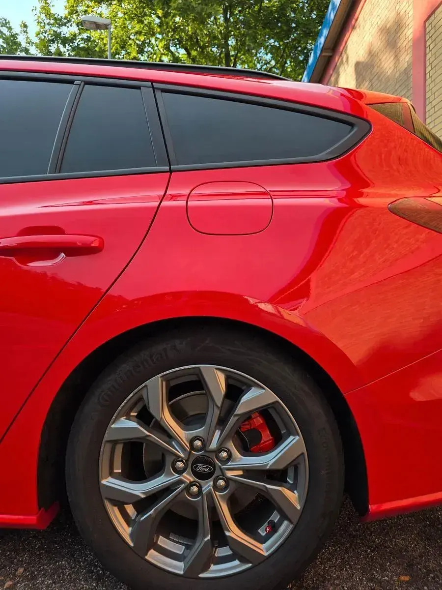 Gebraucht Ford Focus ST-Line X 155 PS (114 kW) 2024 Rot Kombi