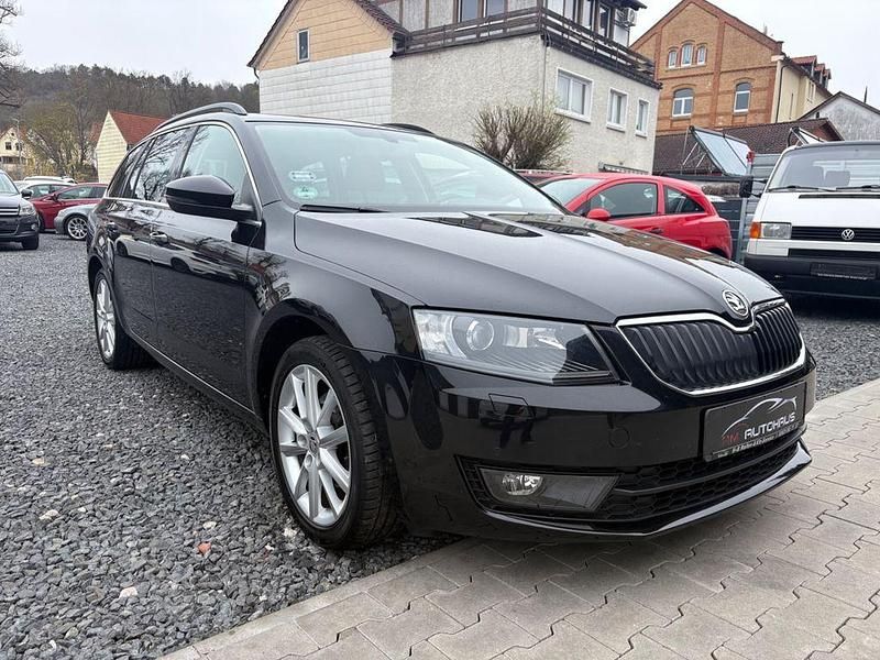 Gebraucht Skoda Octavia Elegance 140 PS (102 kW) 2014 Schwarz Kleinwagen