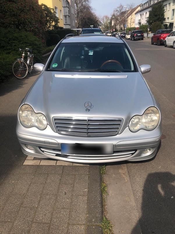 Gebraucht Mercedes C220 150 PS (110 kW) 2004 Kombi