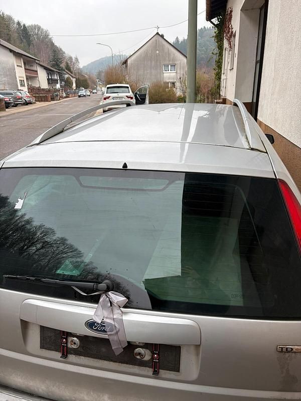 Gebraucht Ford Mondeo 153 PS (112 kW) 2006 Grau Kombi