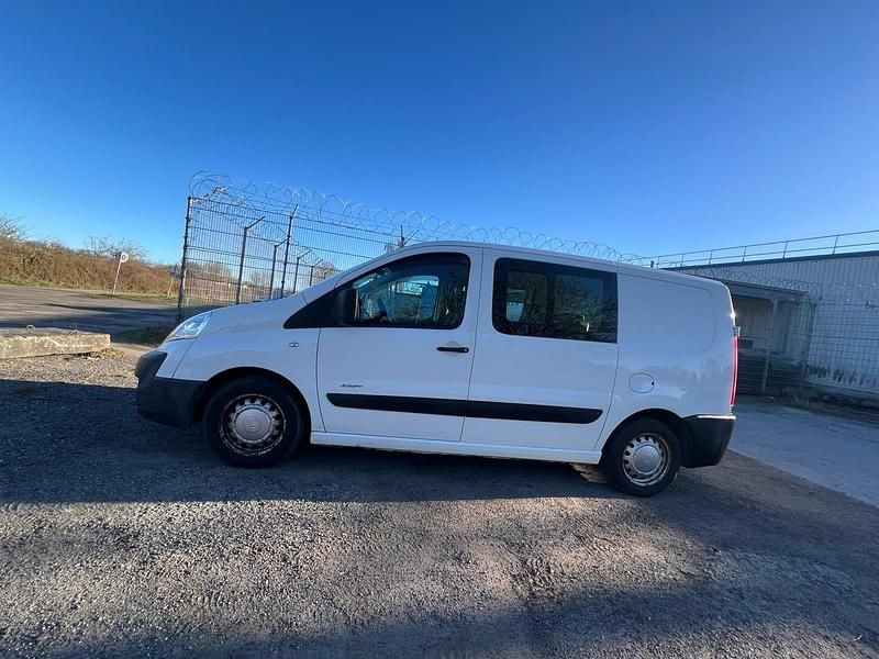 Gebraucht Citroën Jumpy 120 PS (88 kW) 2010 Weiß Van / Kleinbus