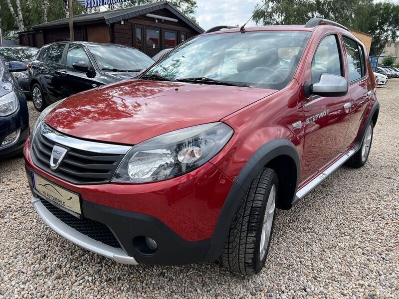 Rot Gebraucht 2011 Dacia Sandero Stepway Kleinwagen | 4.900 € (Etwas zu teuer) - Bild 1/4