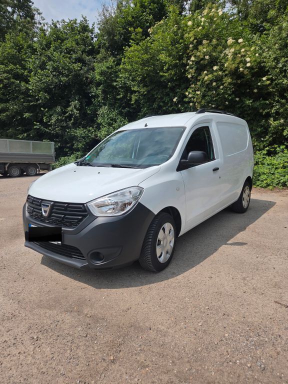 Weiß Gebraucht 2019 Dacia Dokker Acces Van | 11.900 € - Bild 1/4