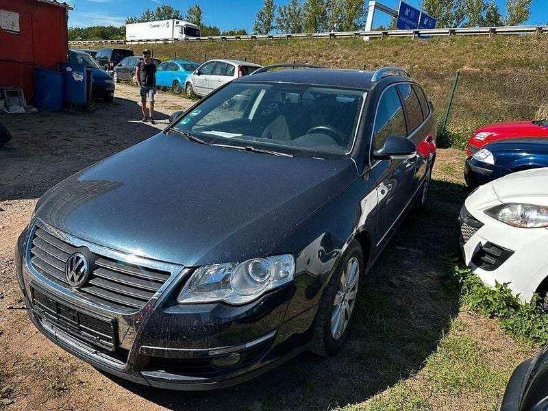 Grau Gebraucht 2008 VW Passat Limousine | 1.100 € (Superpreis) - Bild 1/4