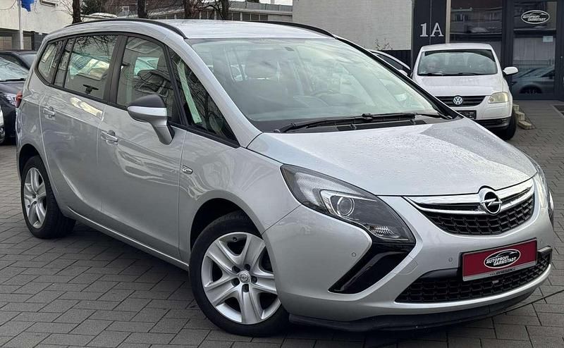Argon silber/ice silver (m2) Gebraucht 2016 Opel Zafira Tourer Van / Kleinbus | 10.999 € (Etwas zu teuer) - Bild 1/4