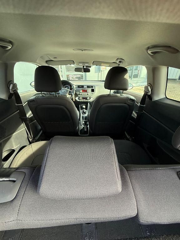 Gebraucht Kia Rio FIFA World Cup Edition 86 PS (63 kW) 2014 Schneeweiss Kleinwagen