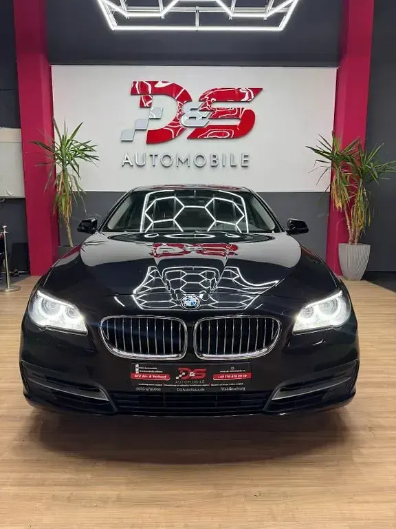 Gebraucht BMW 520 Performance 184 PS (135 kW) 2013 Schwarz Limousine