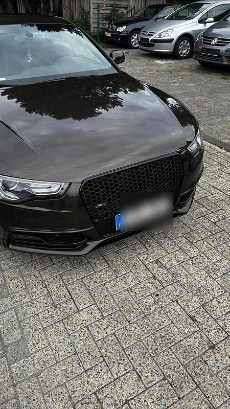 Braun Gebraucht 2012 Audi A5 Advanced Limousine | 10.000 € (Fairer Preis) - Bild 1/4