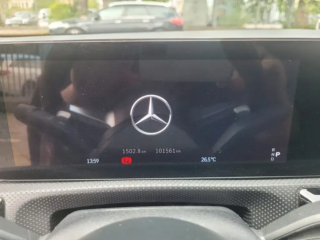 Gebraucht Mercedes A200 AMG 163 PS (119 kW) 2023 Rosegold Limousine