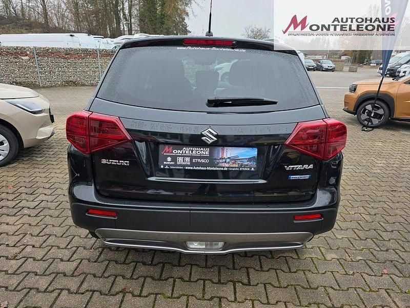 Gebraucht Suzuki Vitara Comfort 129 PS (94 kW) 2021 Schwarz SUV