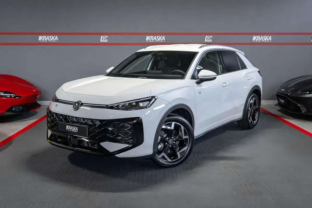 Neu VW T-Roc R-line 150 PS (110 kW) 2026 Pure white SUV