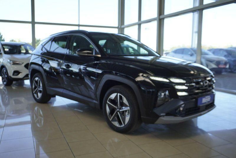Abyss black Neu 2025 Hyundai Tucson SUV | 27.810 € (Superpreis) - Bild 1/4