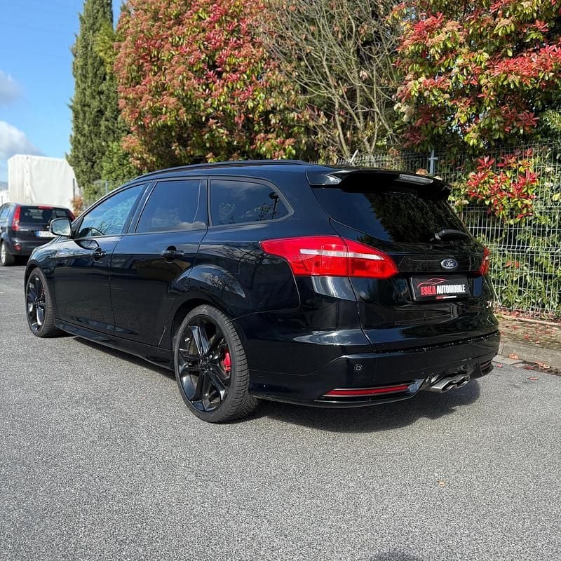 Usata Ford Focus ST 185 CV (136 kW) 2016 Nero Station wagon