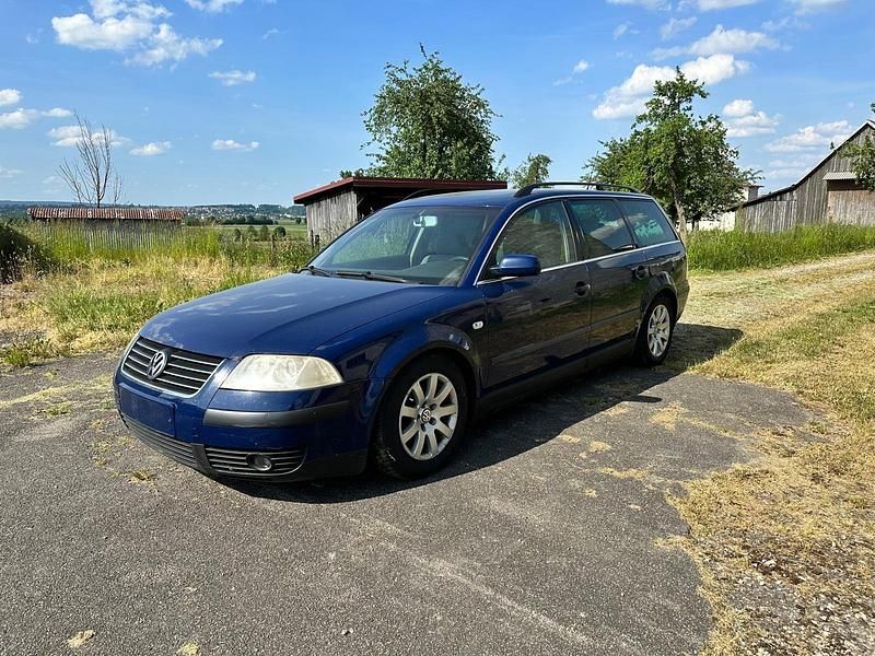 Gebraucht 2003 VW Passat Kombi | 1.800 € (Guter Preis) - Bild 1/4