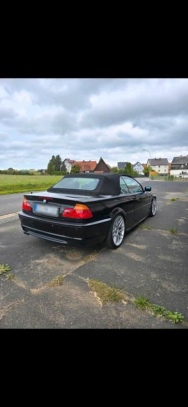 Gebraucht BMW 330 Cabriolet 231 PS (169 kW) 2001 Schwarz Cabrio
