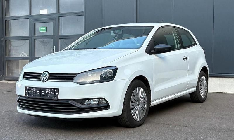 Used VW Polo 75 HP (55 kW) 2017 White Hatchback