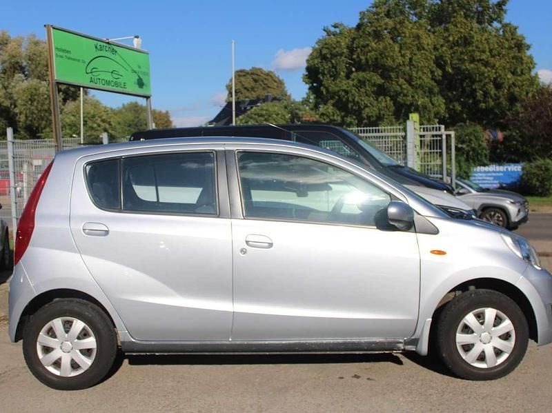 Gebraucht Daihatsu Cuore Plus 58 PS (42 kW) 2008 Silber Kleinwagen