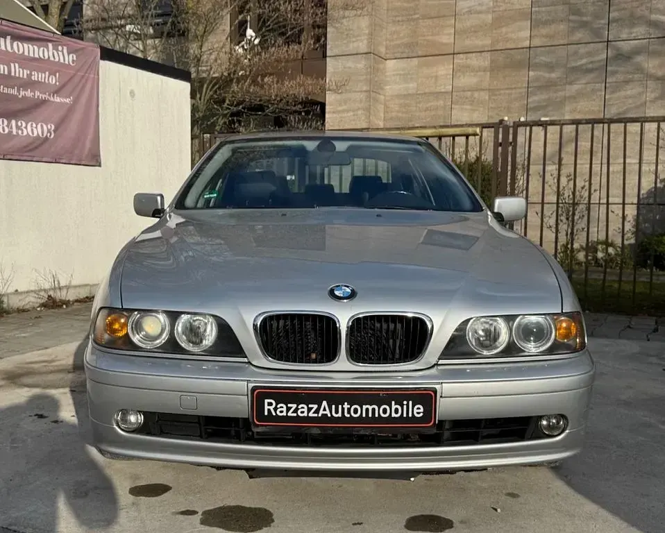 Second-hand BMW 530 Exclusive 231 CP (169 kW) 2003 Argintiu Berlinǎ