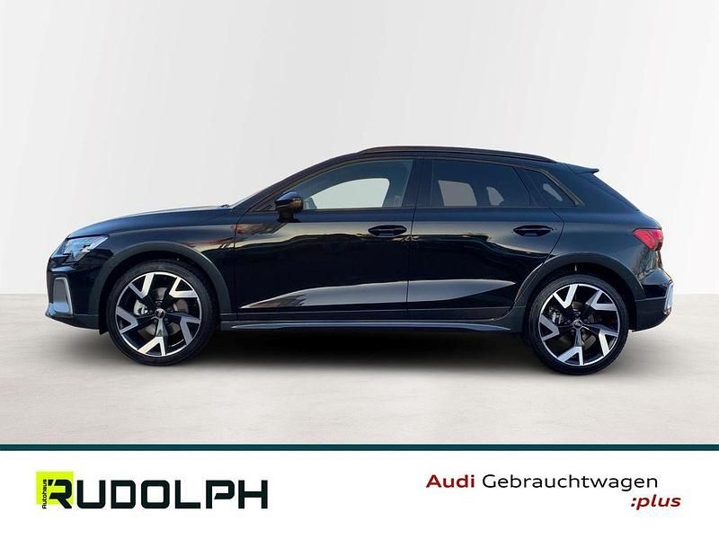 Gebraucht Audi A3 Ambiente 150 PS (110 kW) 2025 Mythosschwarz metallic Limousine