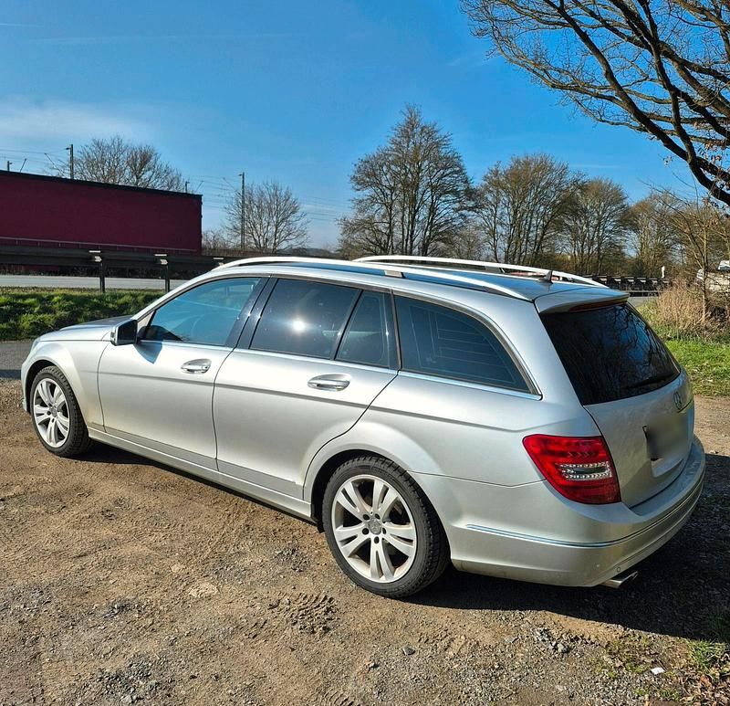 Gebraucht Mercedes C220 170 PS (125 kW) 2014 Silber Kombi