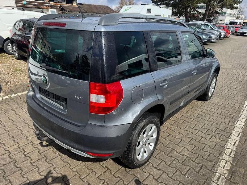 Gebraucht Skoda Yeti Easy 110 PS (80 kW) 2013 Grau SUV