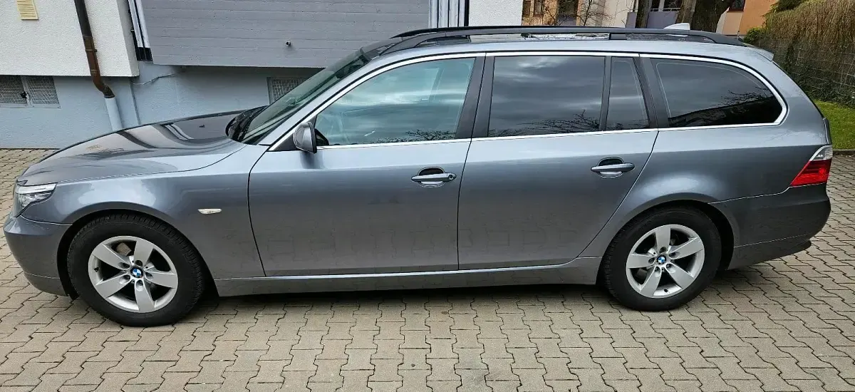 Gebraucht BMW 520 Advantage 177 PS (130 kW) 2008 Grau Kombi