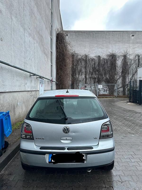 Gebraucht VW Polo 75 PS (55 kW) 2006 Silber Kleinwagen