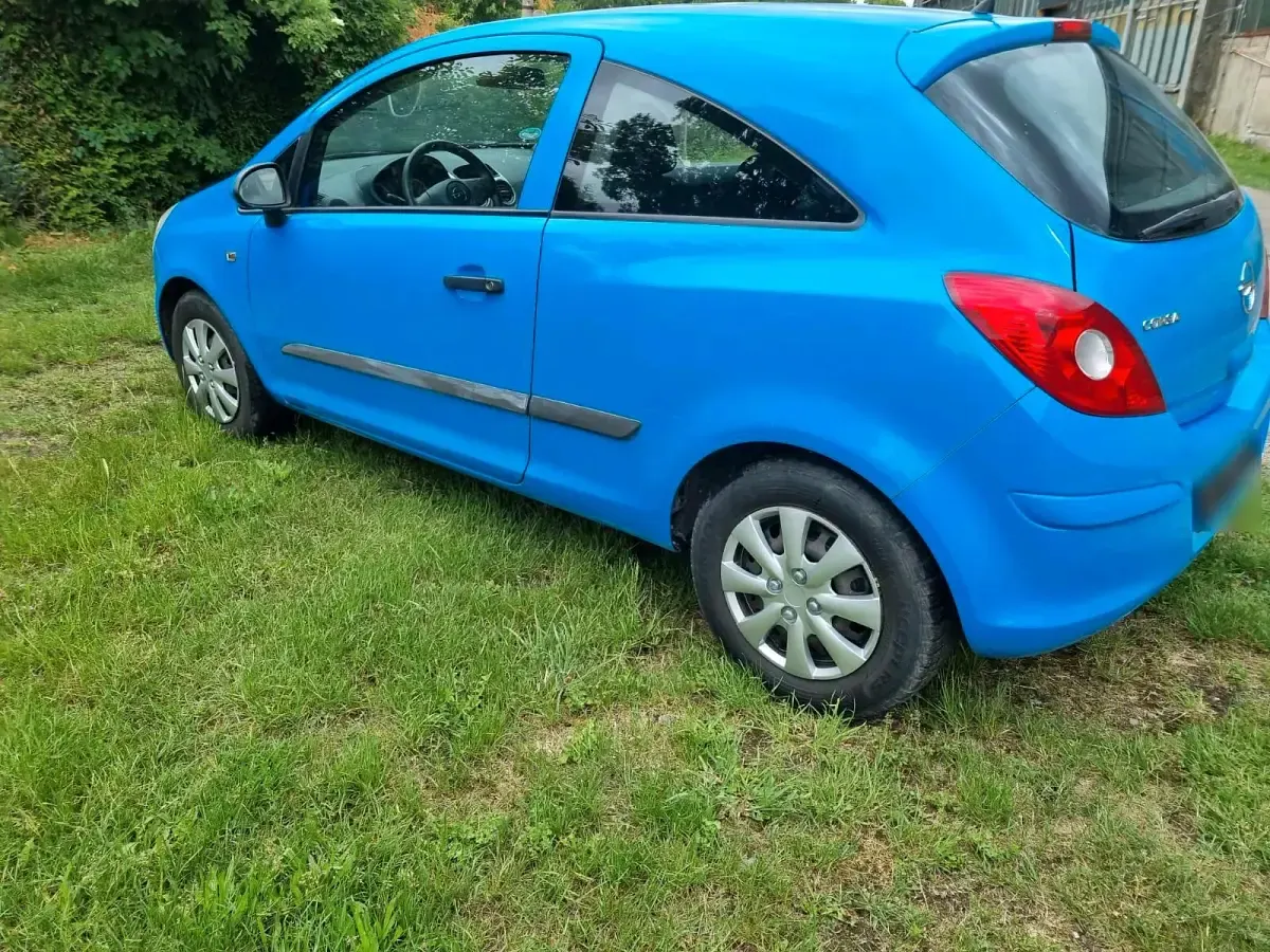 Usata Opel Corsa 80 CV (58 kW) 2007 Blu Utilitaria