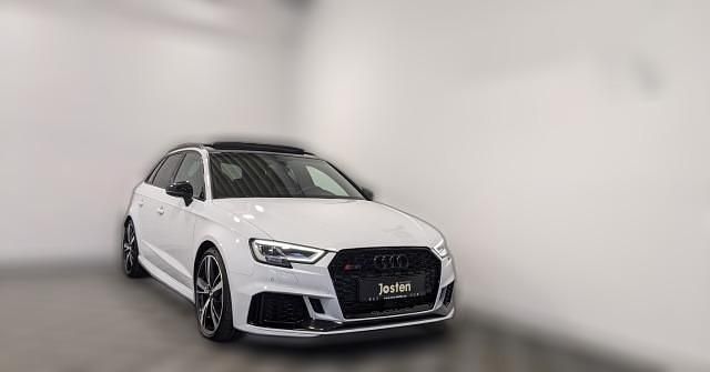 Metallic Gebraucht 2019 Audi RS3 Sportback Comfort Kleinwagen | 46.050 € (Guter Preis) - Bild 1/4