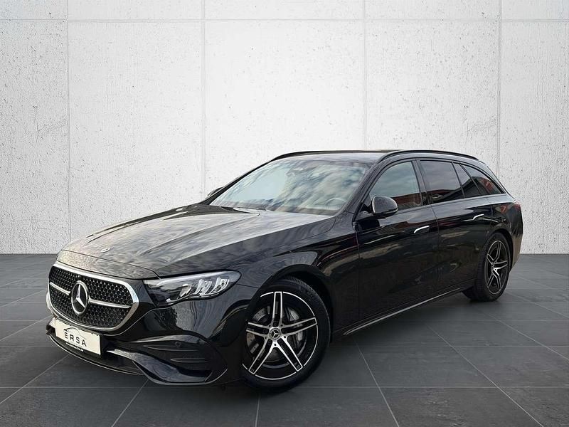 Obsidianschwarz metalliclack Gebraucht 2024 Mercedes E220 AMG line Kombi | 42.999 € (Etwas zu teuer) - Bild 1/4