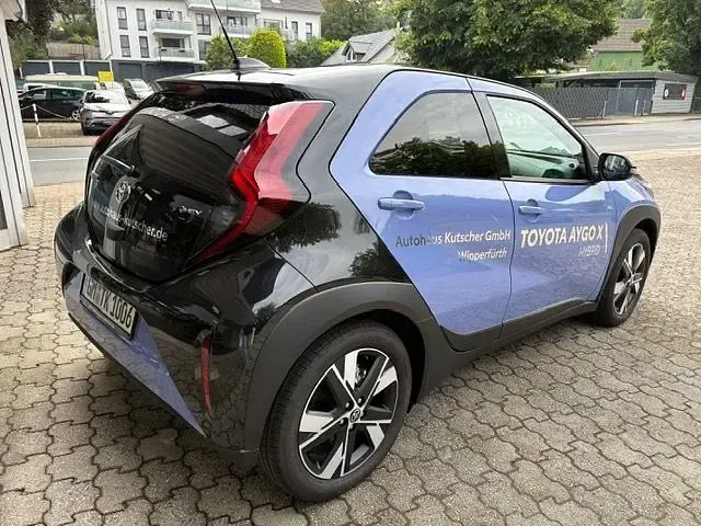 Gebraucht Toyota Aygo X 116 PS (85 kW) 2026 Violett SUV