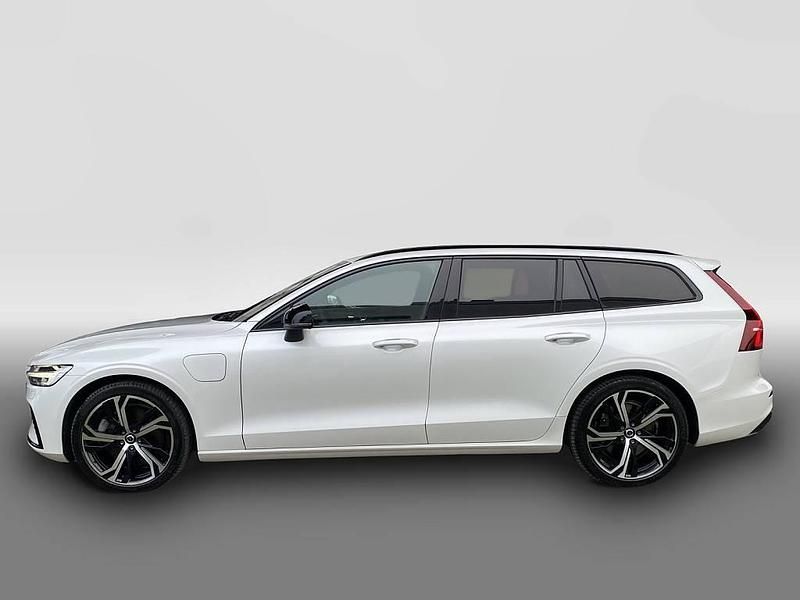 Gebraucht Volvo V60 Plus 455 PS (334 kW) 2023 Weiß Kombi