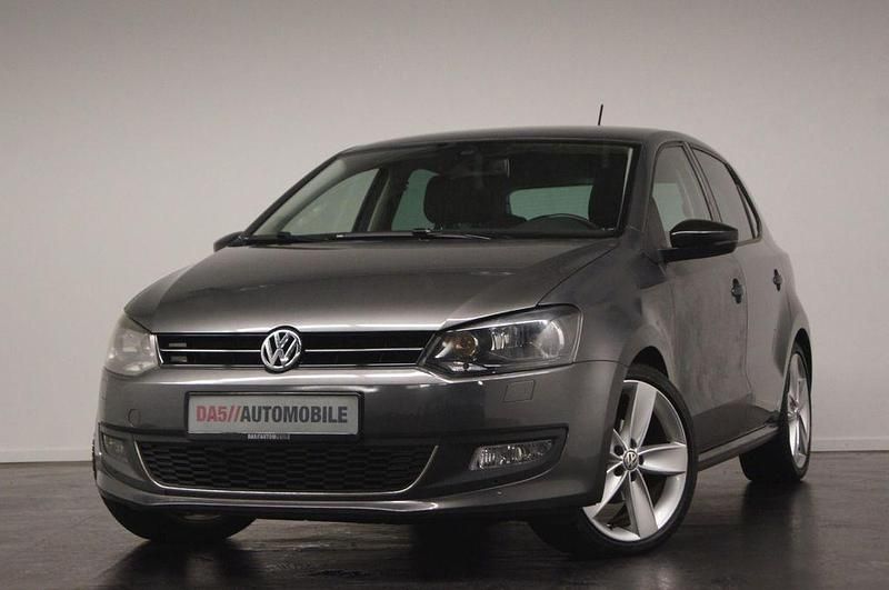 Grau Gebraucht 2011 VW Polo Style Limousine | 5.400 € (Fairer Preis) - Bild 1/4