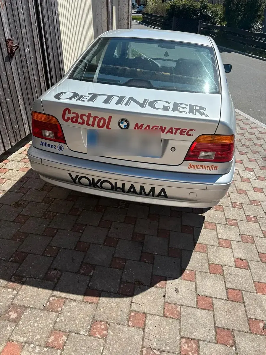 Second-hand BMW 525 163 CP (119 kW) 2003 Argintiu Berlinǎ