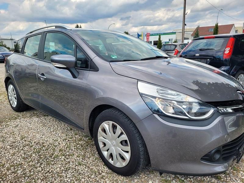 Grau Gebraucht 2014 Renault Clio IV Expression Limousine | 6.599 € (Fairer Preis) - Bild 1/4