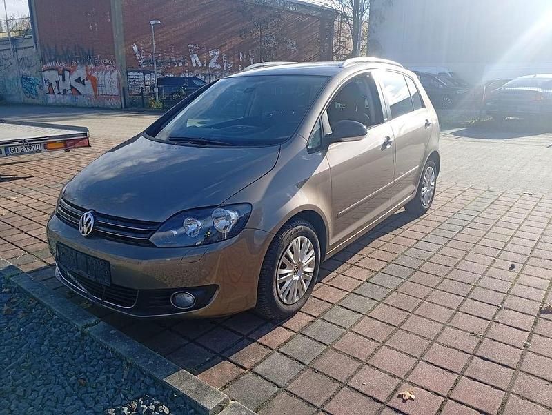 Braun Gebraucht 2011 VW Golf Plus Cross Style Van / Kleinbus | 4.699 € (Superpreis) - Bild 1/4