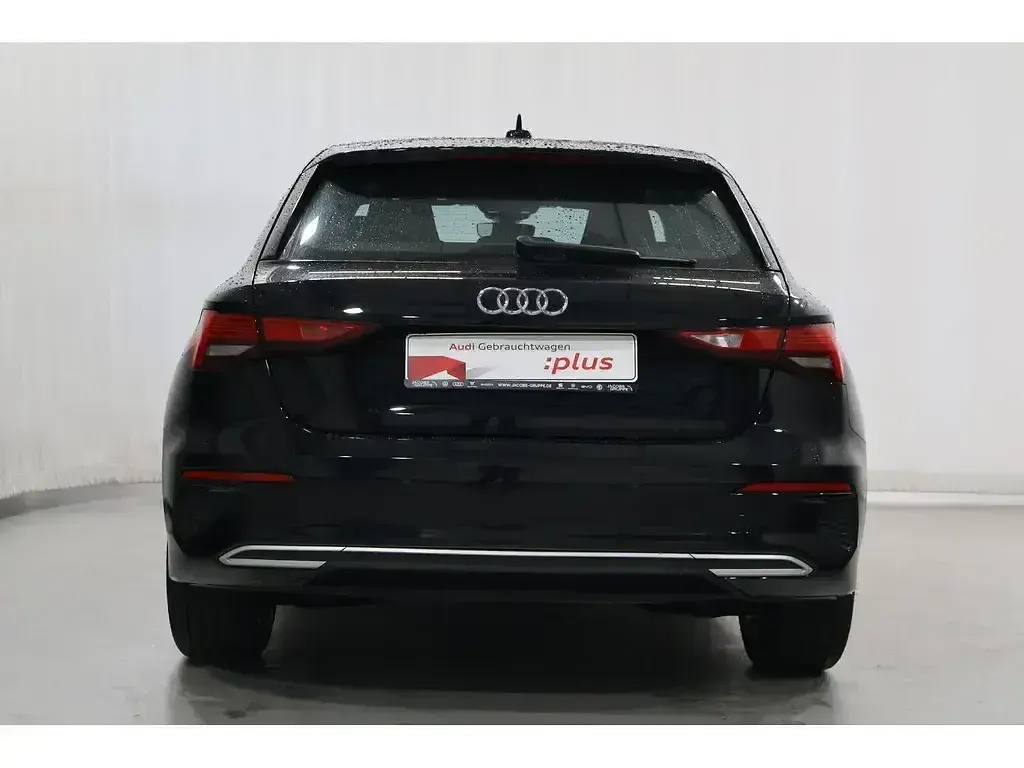 Gebraucht Audi A3 Advanced 150 PS (110 kW) 2023 Schwarz Limousine