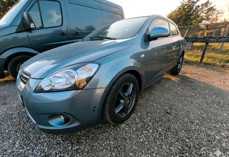 Gebraucht 2008 Kia Ceed Kleinwagen | 3.000 € - Bild 1/4