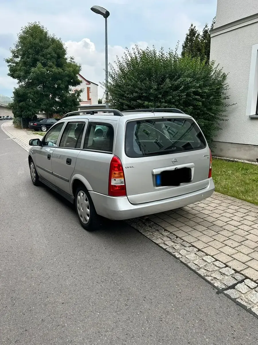 Gebraucht Opel Astra 75 PS (55 kW) 1999 Silber Kombi