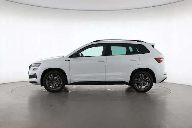 Gebraucht Skoda Karoq 150 PS (110 kW) 2026 Moonweiß perleffekt SUV