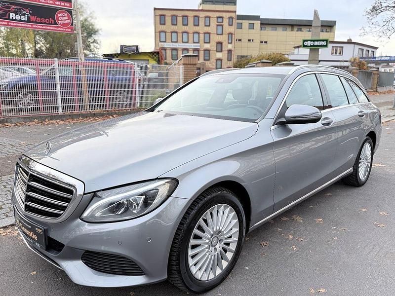 Silber Gebraucht 2016 Mercedes C180 Limousine | 15.980 € (Superpreis) - Bild 1/4