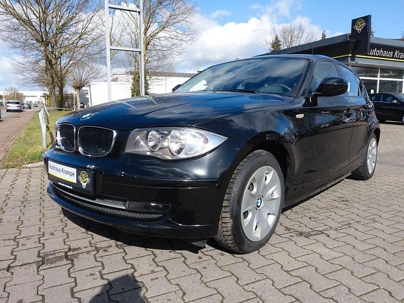 Gebraucht BMW 116 Advantage 122 PS (89 kW) 2010 Schwarz Kleinwagen