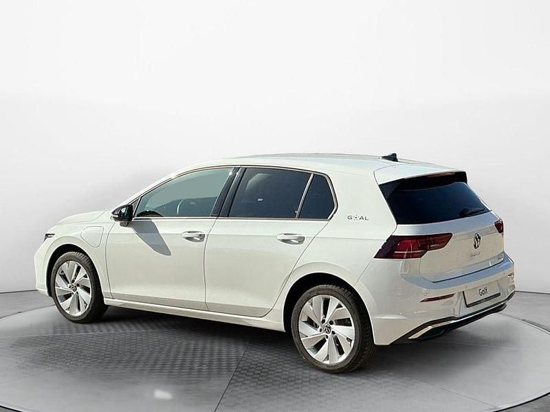 Gebraucht VW Golf VIII Goal 205 PS (150 kW) 2025 Pure white Limousine