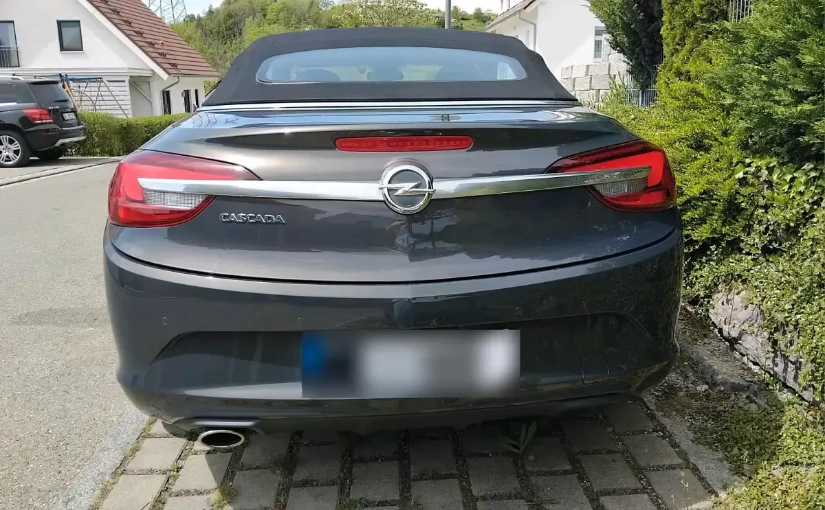 Gebraucht Opel Cascada Edition 120 PS (88 kW) 2013 Grau Cabrio