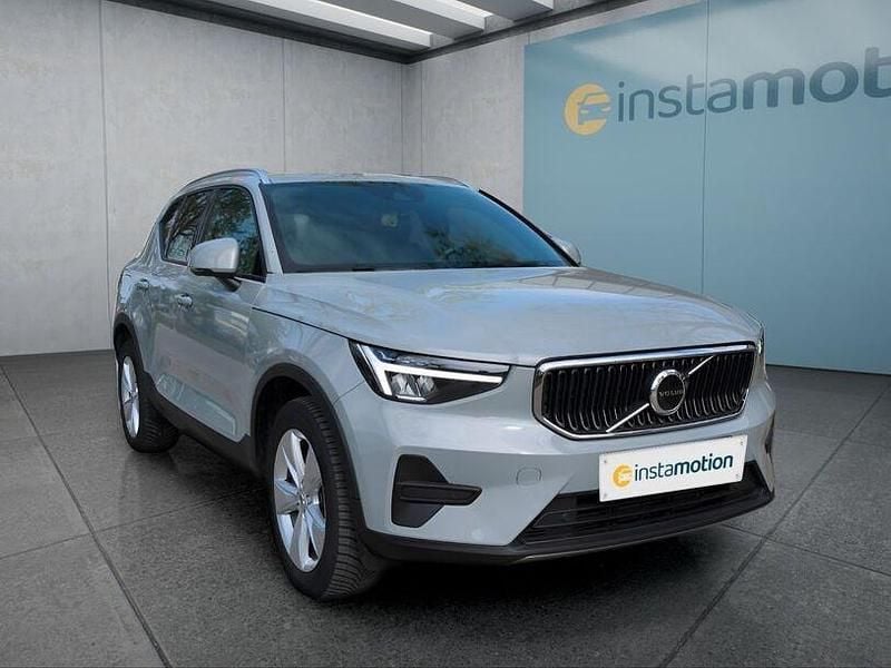 Gebraucht Volvo XC40 Core 129 PS (94 kW) 2024 Grau SUV