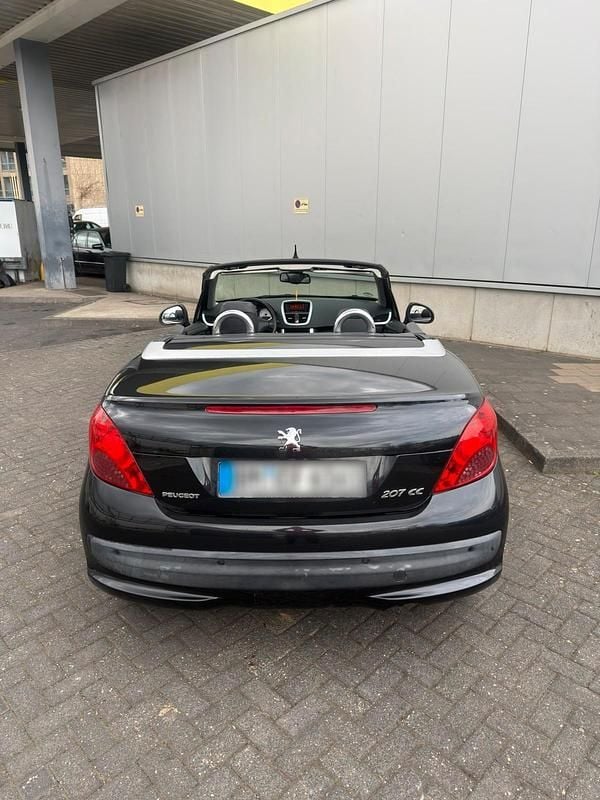 Gebraucht Peugeot 207 CC 120 PS (88 kW) 2008 Schwarz Cabrio