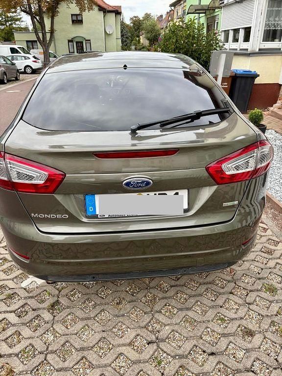 Gebraucht Ford Mondeo 160 PS (117 kW) 2013 Limousine
